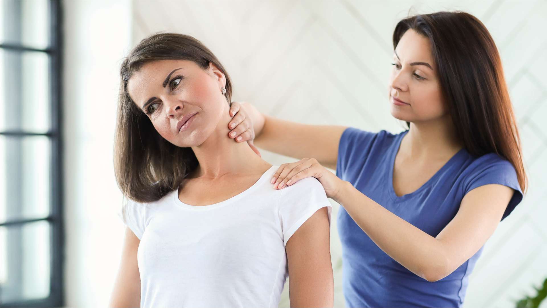 Caroço no pescoço: o que pode ser e como diagnosticar